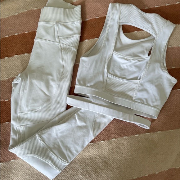 lululemon athletica White set - limited edition - Picture 2 of 3
